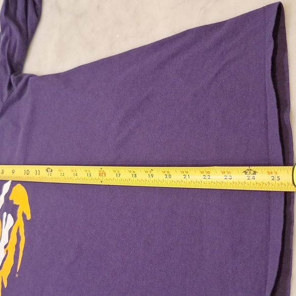 Nike LSU Eye of‎ the Tiger Purple Longsleeve Tshirt Cotton Gold - Picture 4 of 7